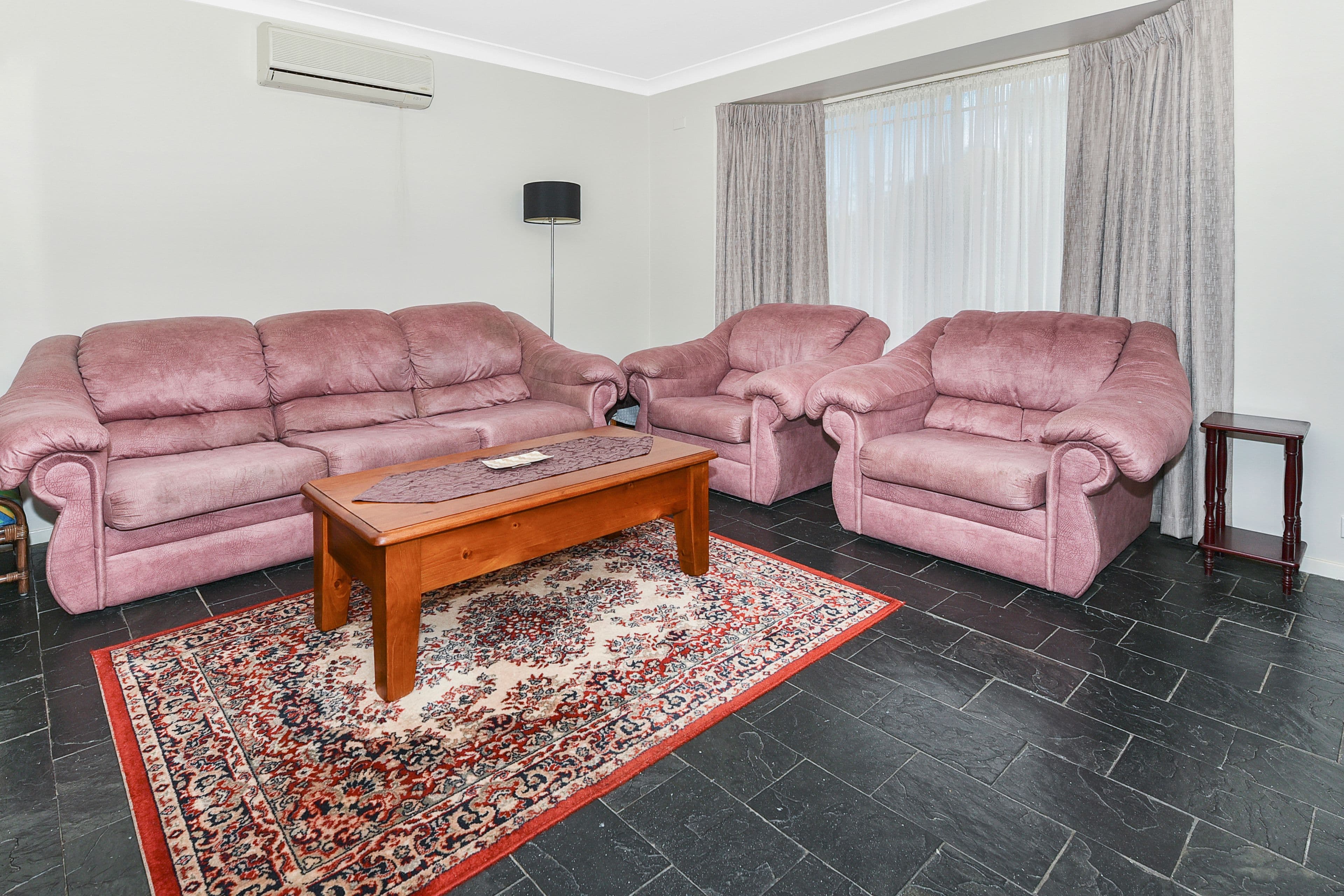 3 Gladys Manley Avenue, Kincumber - Thumbnail 3