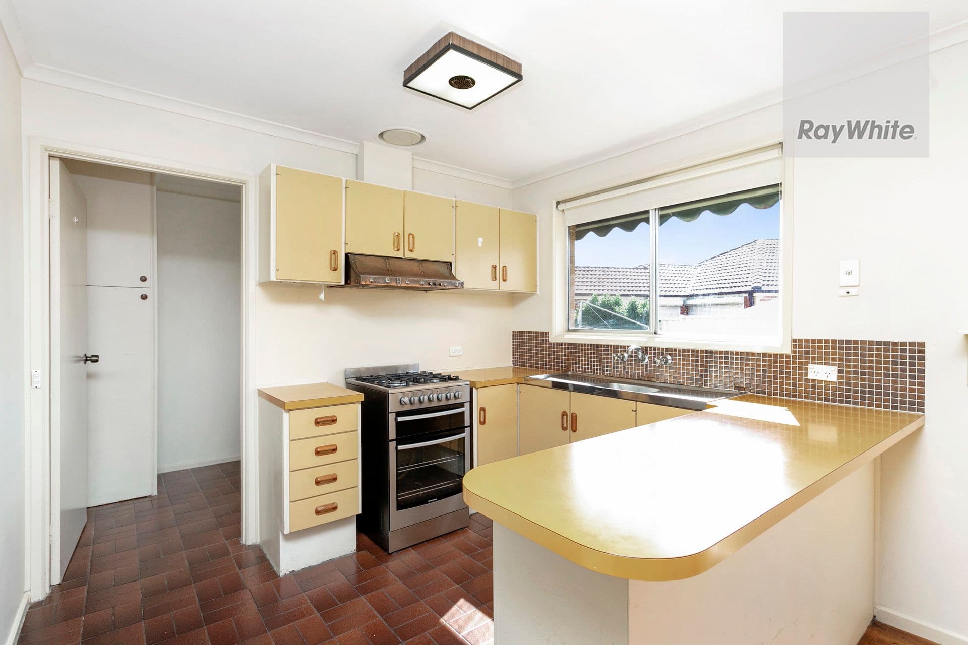 4 Chisholm Close, Gladstone Park VIC 3043, Gladstone Park - Thumbnail 5