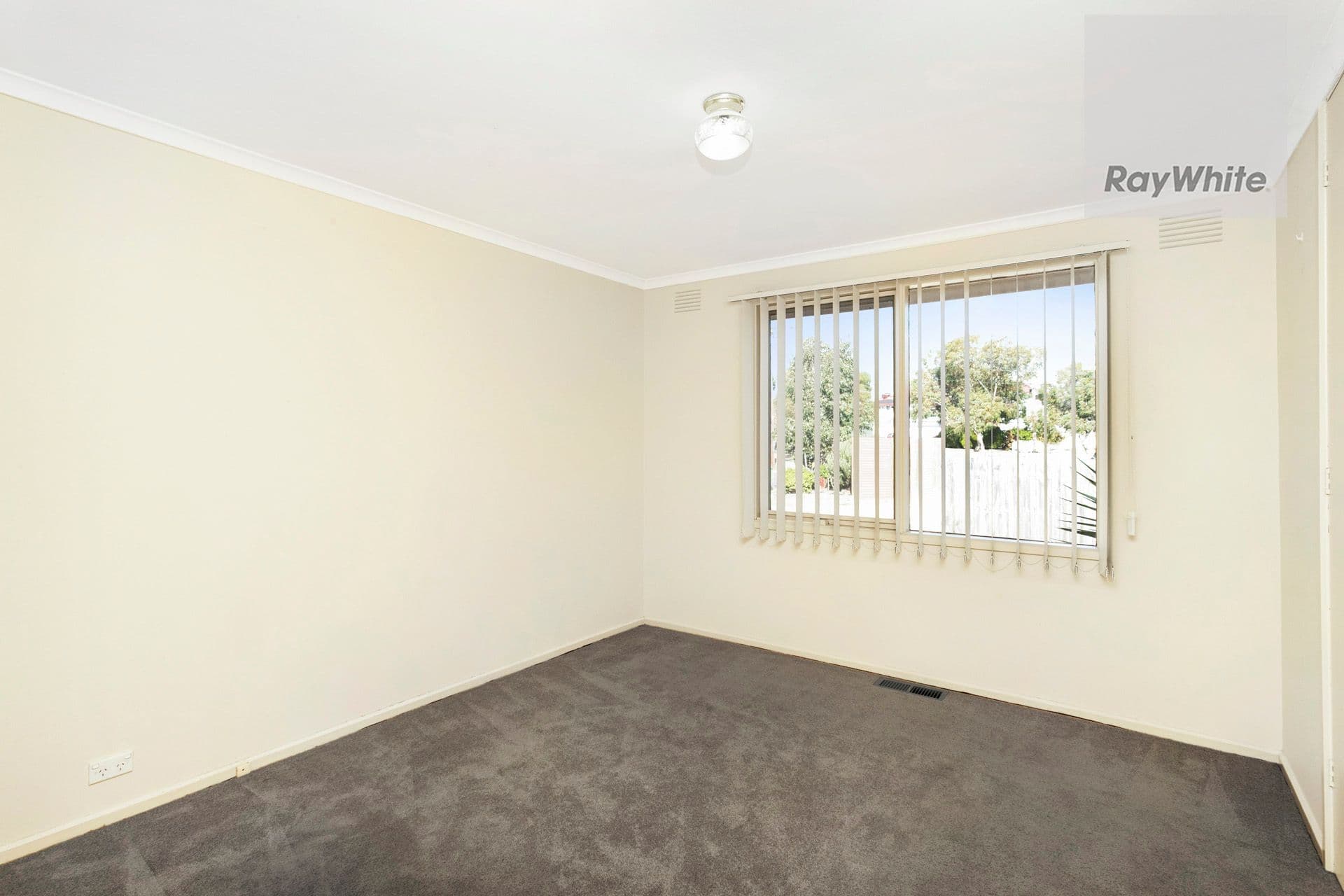 4 Chisholm Close, Gladstone Park VIC 3043, Gladstone Park - Thumbnail 6