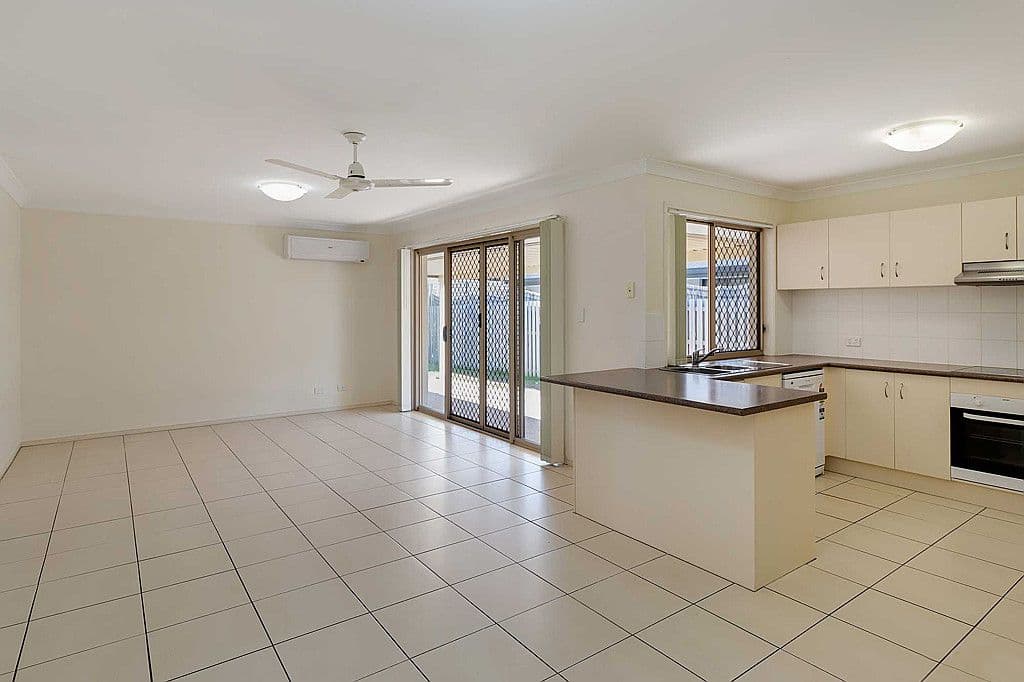 4 Shannonbrook Avenue, Ormeau QLD 4208, Ormeau - Thumbnail 2