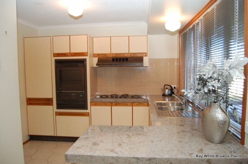 81 Owens Crescent, REGENTS PARK QLD 4118, Regents Park - Thumbnail 2