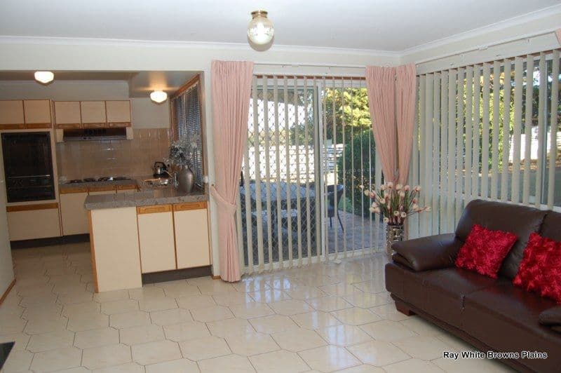 81 Owens Crescent, REGENTS PARK QLD 4118, Regents Park - Thumbnail 4