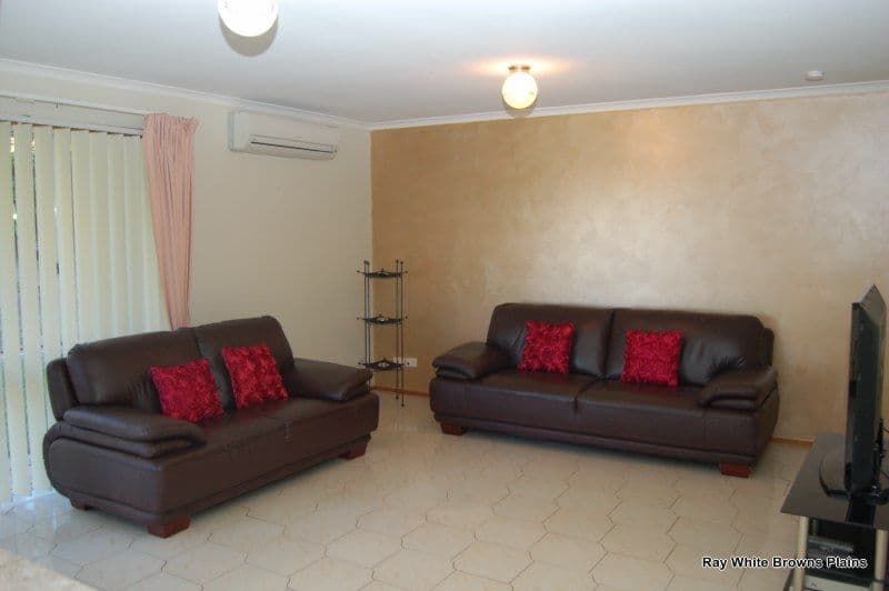 81 Owens Crescent, REGENTS PARK QLD 4118, Regents Park - Thumbnail 5