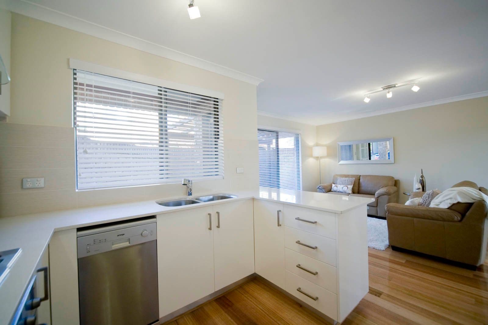 36 Alston Avenue, Como WA 6152, Como - Thumbnail 7