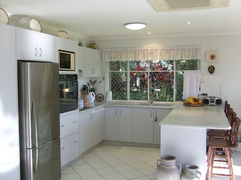 17 Clearview Drive, GLASS HOUSE MOUNTAINS QLD 4518, Glass House Mountains - Thumbnail 4