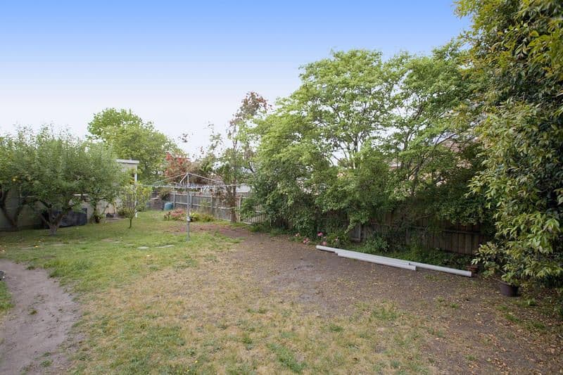 17 Fairmont Road, NEWTOWN VIC 3220, Newtown - Thumbnail 5