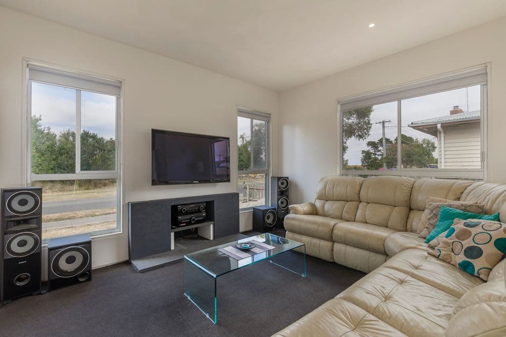 11 Dwyer Street, Winchelsea VIC 3241, Winchelsea - Thumbnail 3