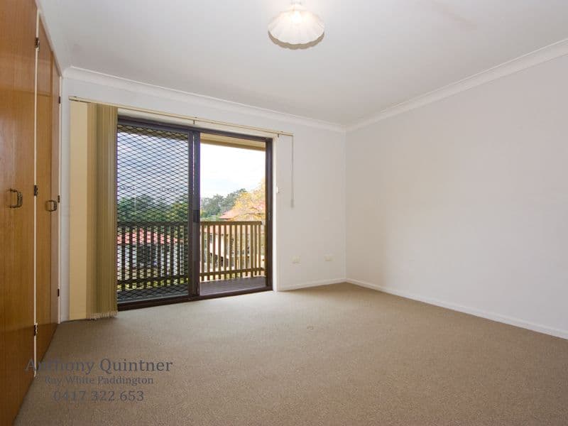 77 Warren Street, ST LUCIA QLD 4067, St Lucia - Thumbnail 4