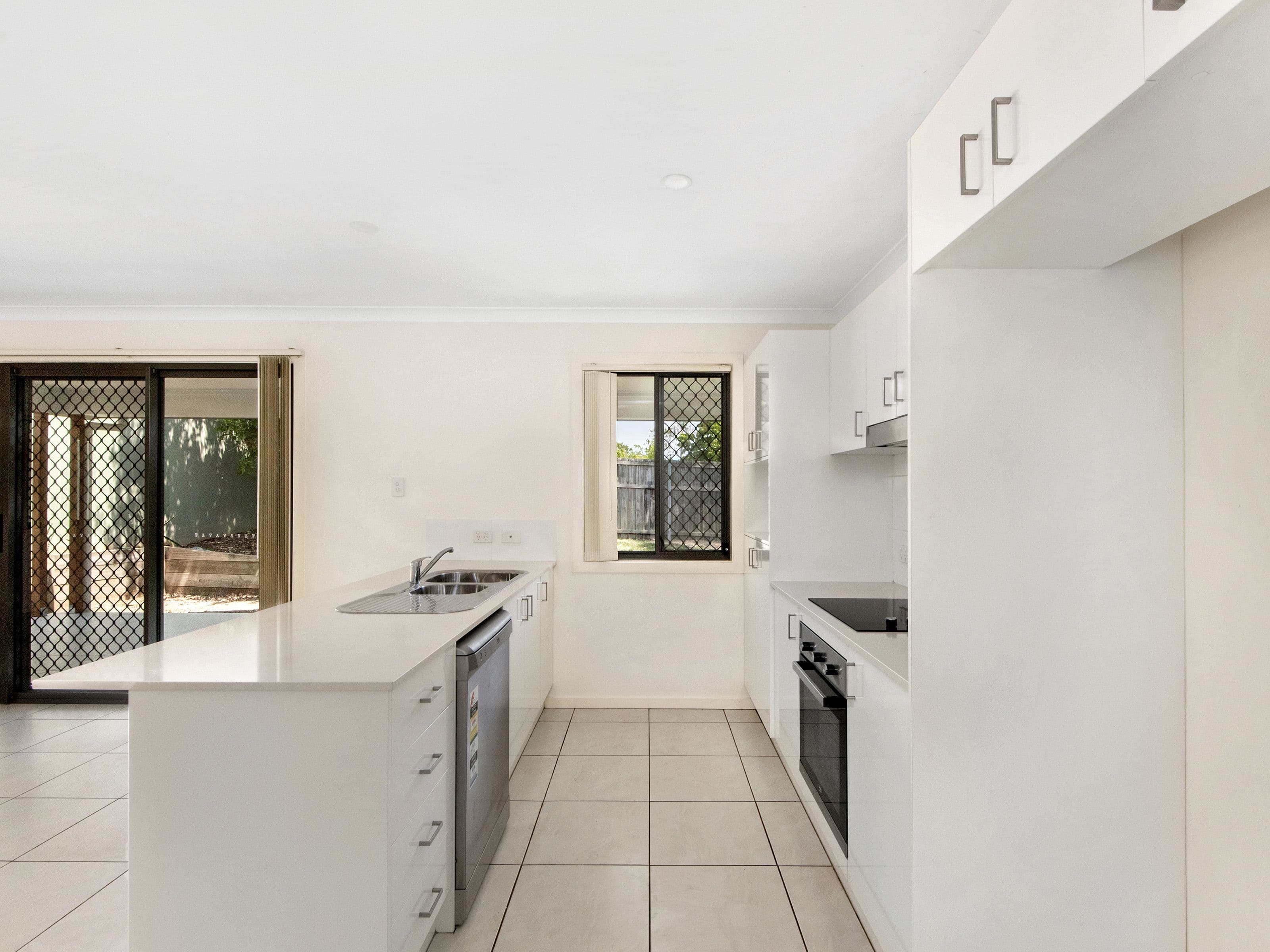 43 Mildura Drive, Helensvale QLD 4212, Helensvale - Thumbnail 7