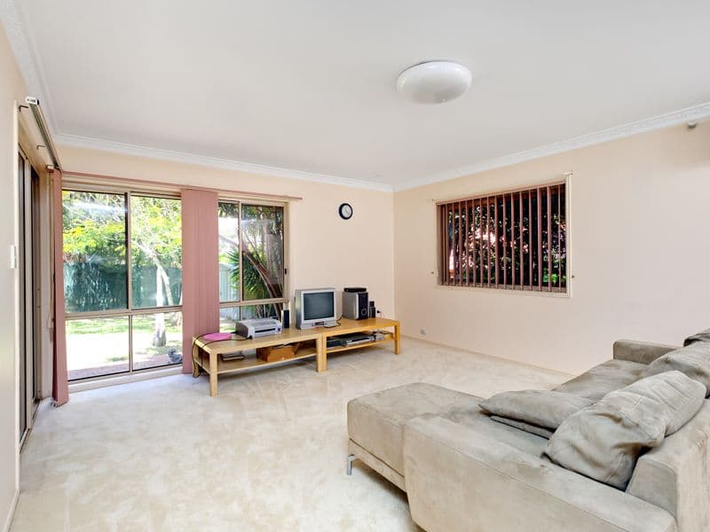 25 Turubul Crescent, CARINDALE QLD 4152, Carindale - Thumbnail 2