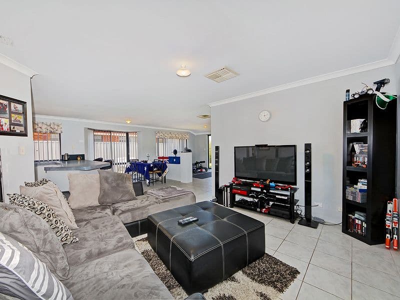 165 Fisher Street, ROCKINGHAM WA 6168, Rockingham - Thumbnail 2
