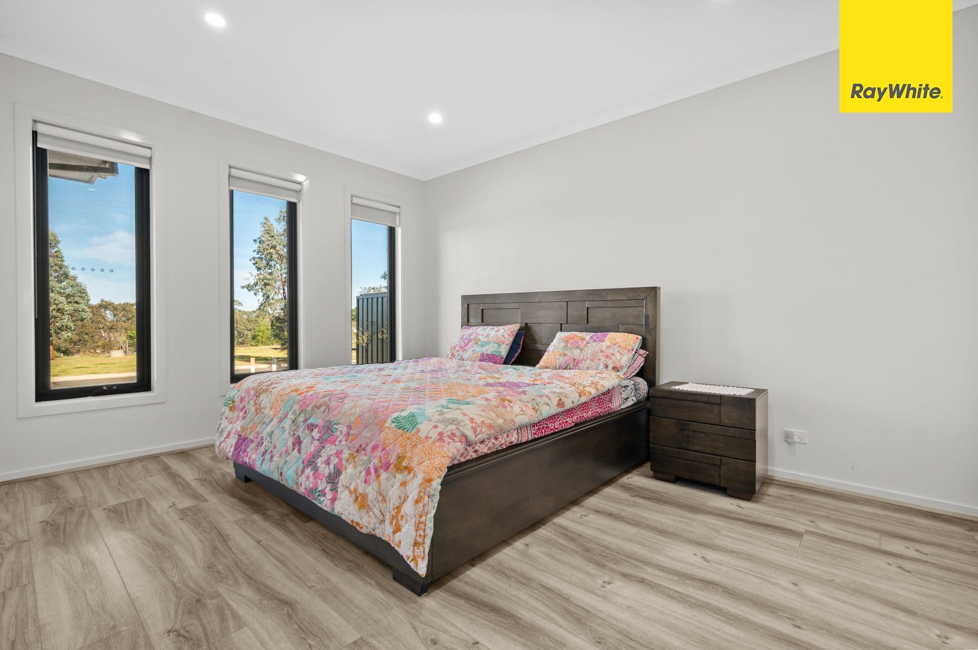 26 Riverside Concourse, COBBLEBANK VIC 3338, Cobblebank - Thumbnail 2