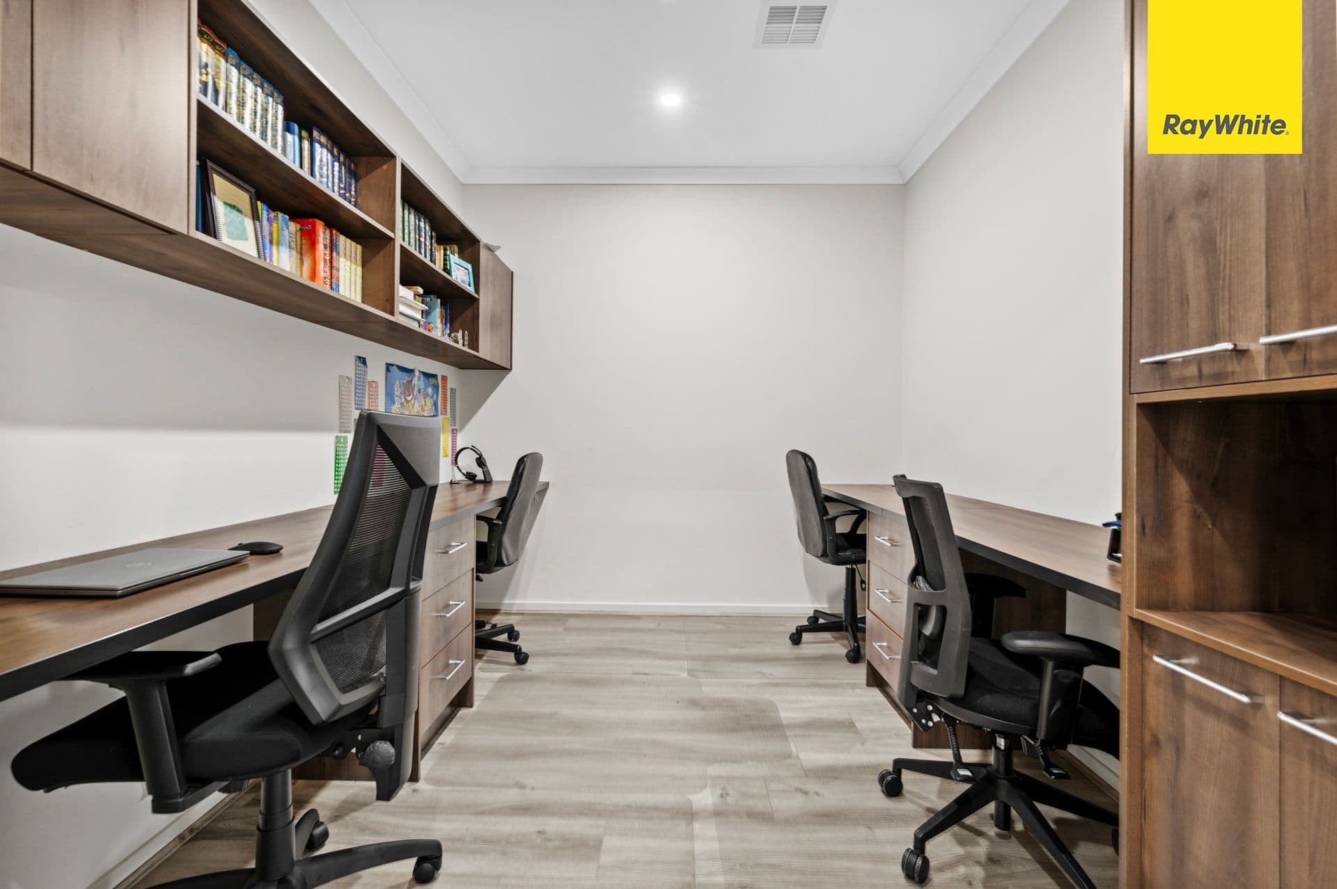26 Riverside Concourse, COBBLEBANK VIC 3338, Cobblebank - Thumbnail 8