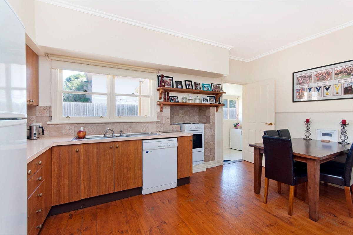 1 Wallace Avenue, Warrnambool VIC 3280, Warrnambool - Thumbnail 2
