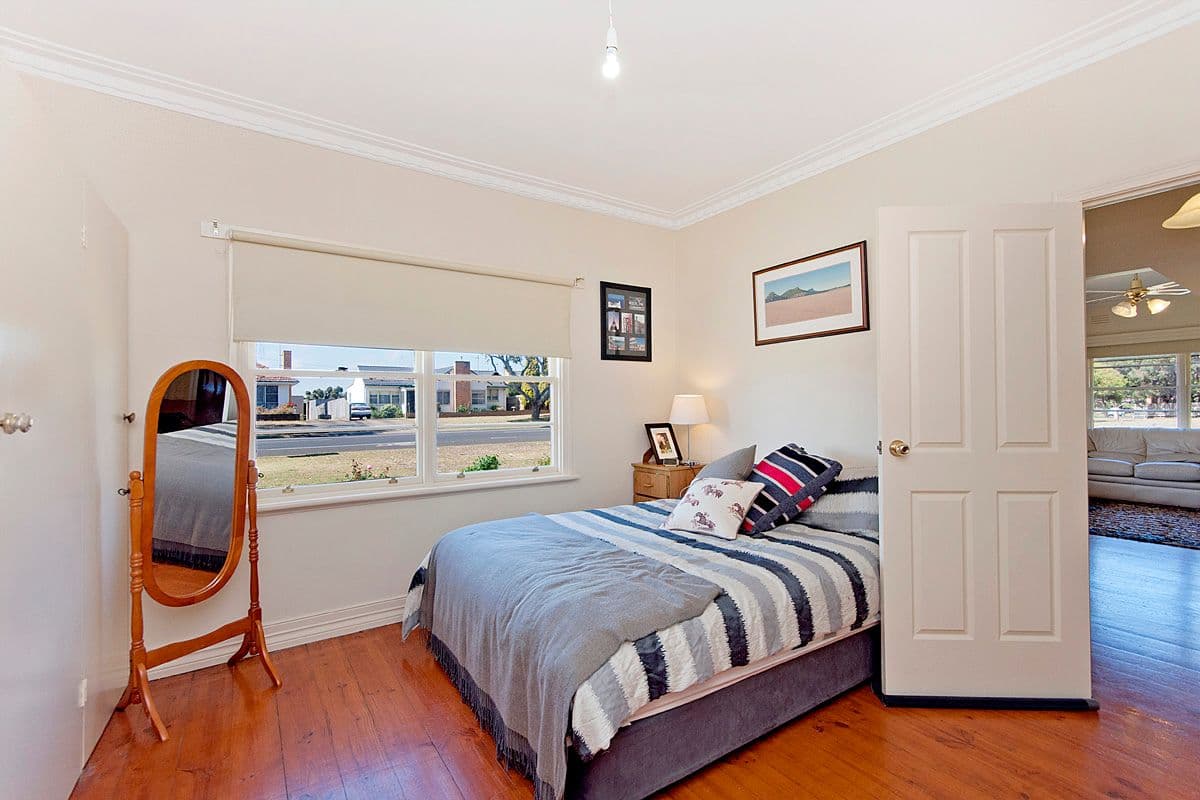 1 Wallace Avenue, Warrnambool VIC 3280, Warrnambool - Thumbnail 5