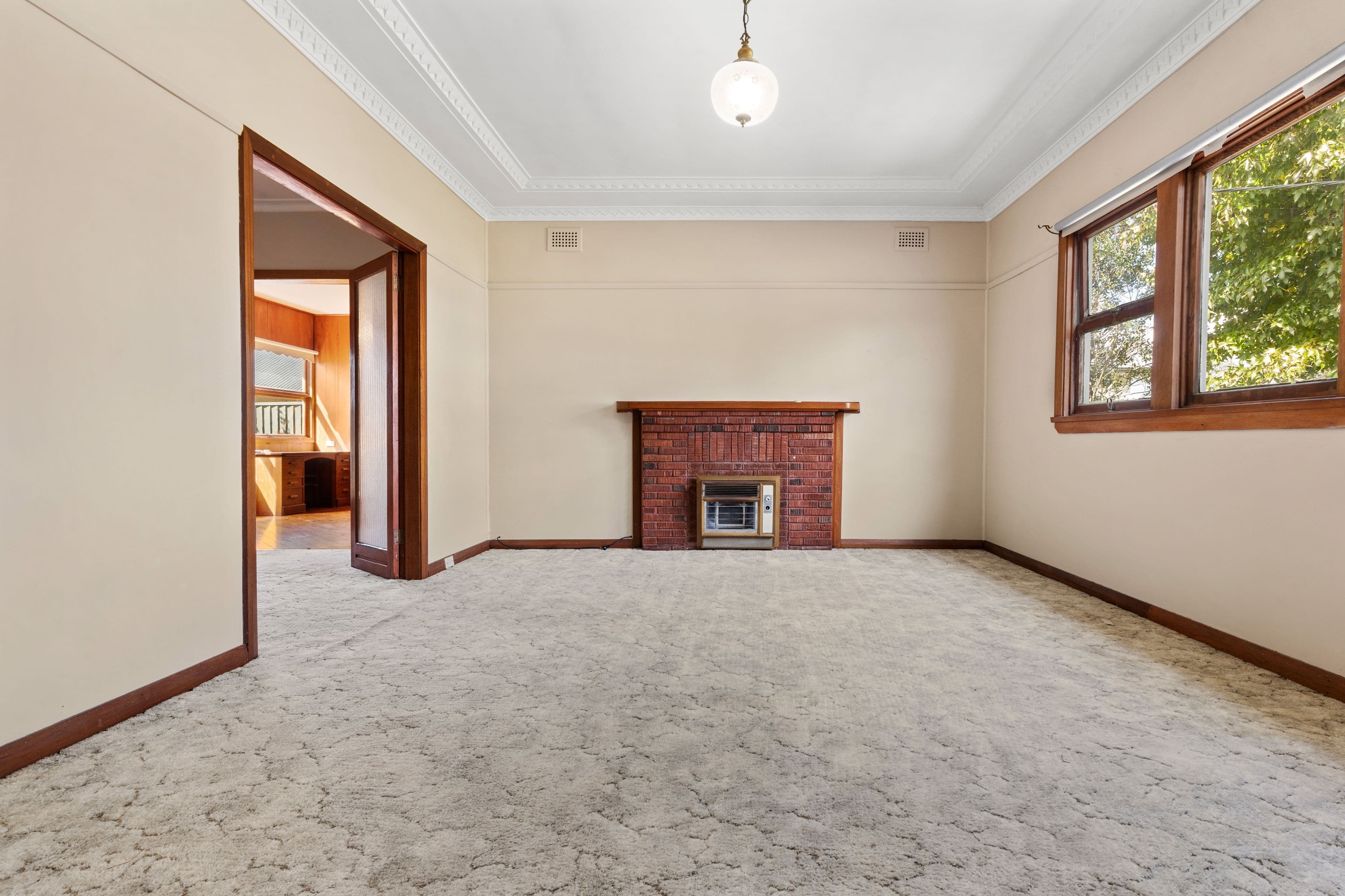 21 Princes Avenue, Goulburn NSW 2580, Goulburn - Thumbnail 2