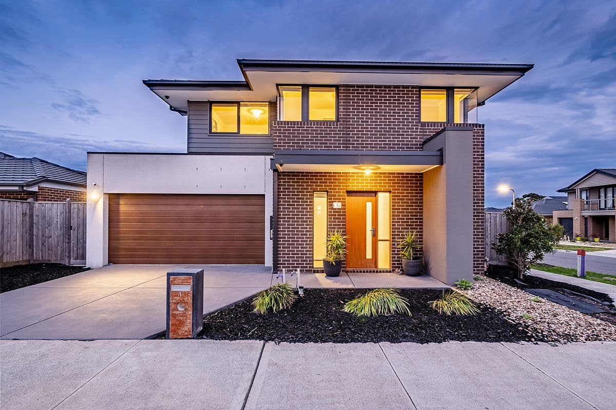 1 Symons Street, Cranbourne East VIC 3977, Cranbourne East - Image 1