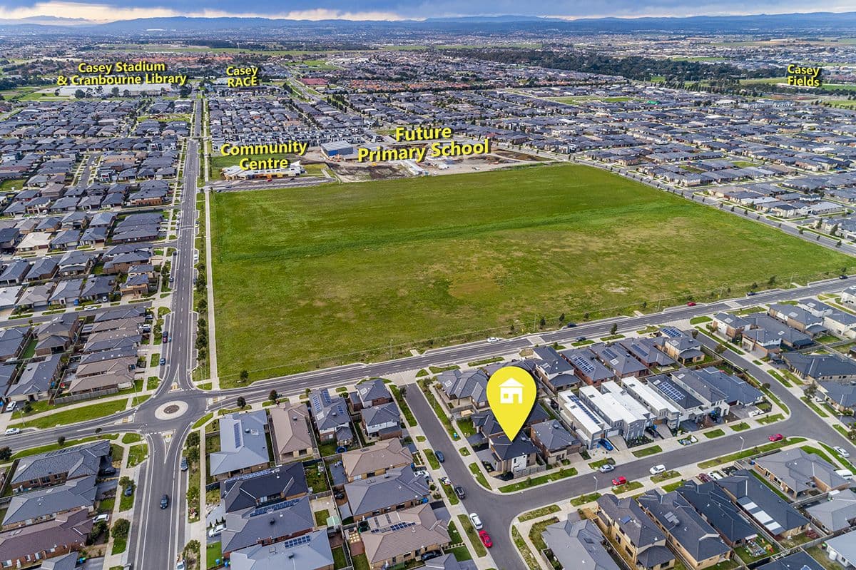 1 Symons Street, Cranbourne East VIC 3977, Cranbourne East - Thumbnail 2