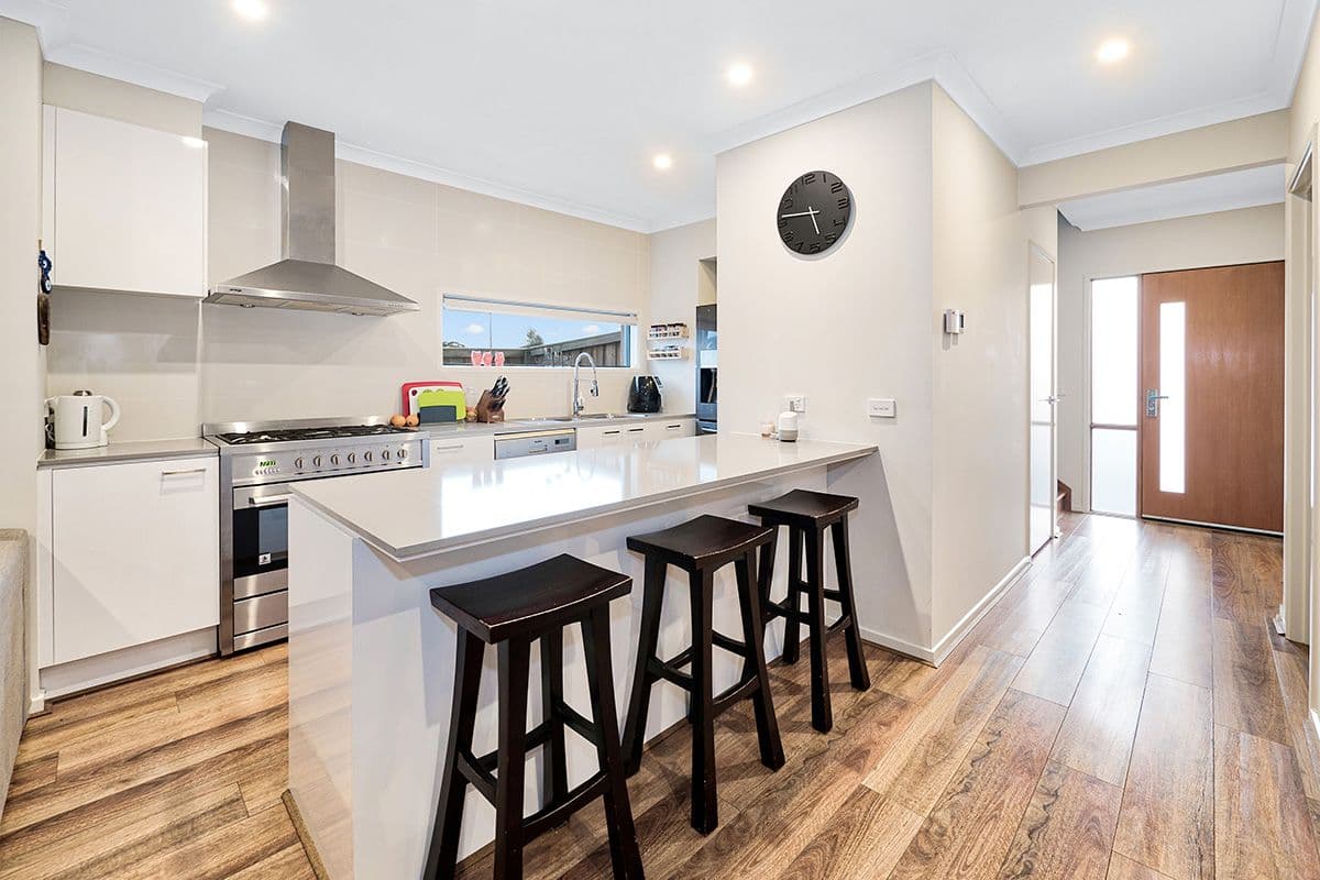 1 Symons Street, Cranbourne East VIC 3977, Cranbourne East - Thumbnail 4
