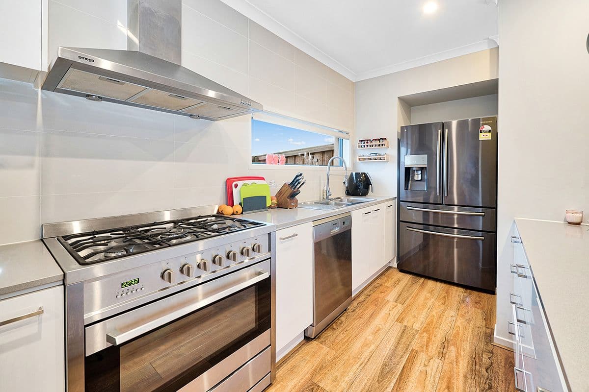 1 Symons Street, Cranbourne East VIC 3977, Cranbourne East - Thumbnail 5