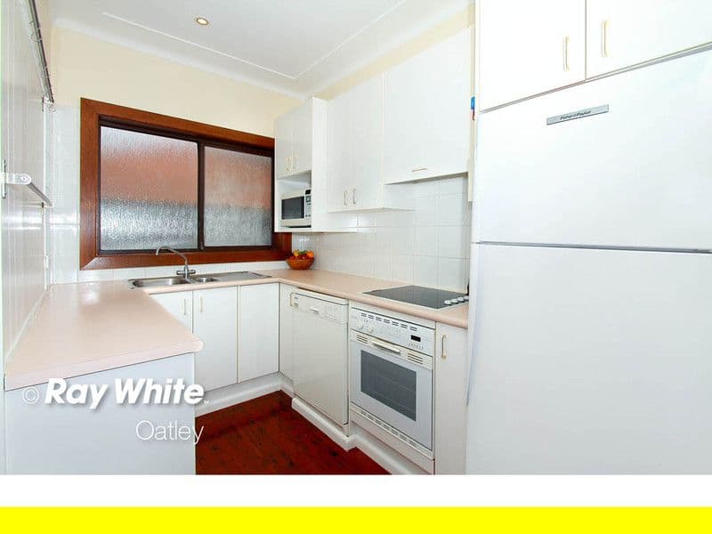 14 Glen Road, OATLEY NSW 2223, Oatley - Thumbnail 6