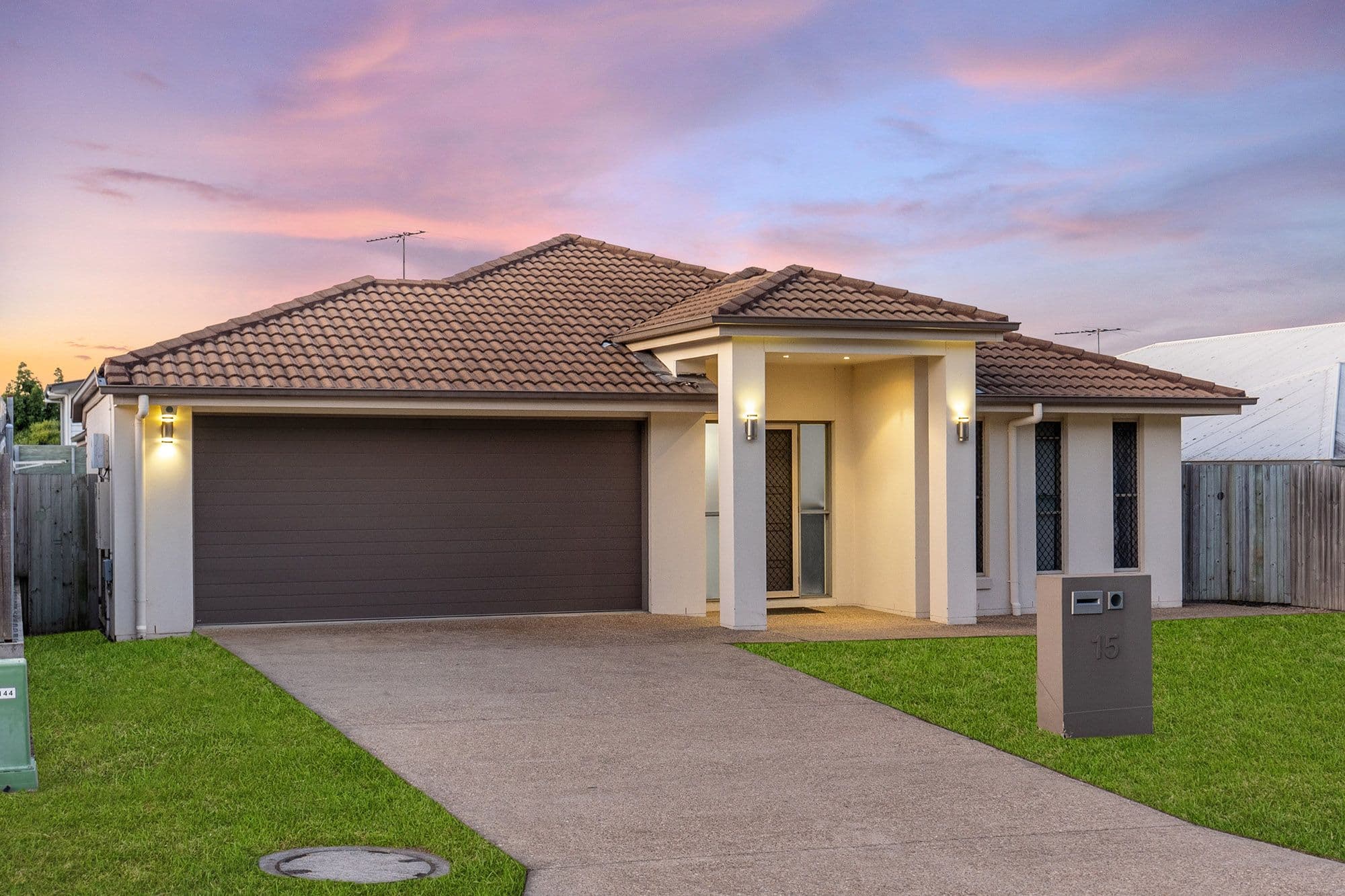 15 Harvey Place, Calamvale QLD 4116, Calamvale - Image 1