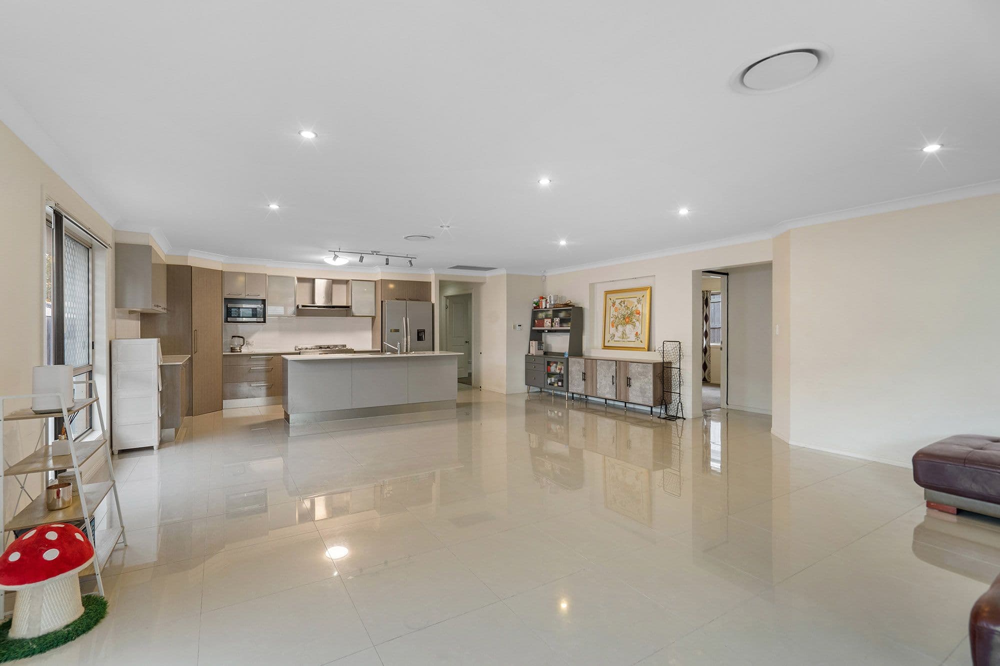 15 Harvey Place, Calamvale QLD 4116, Calamvale - Thumbnail 3