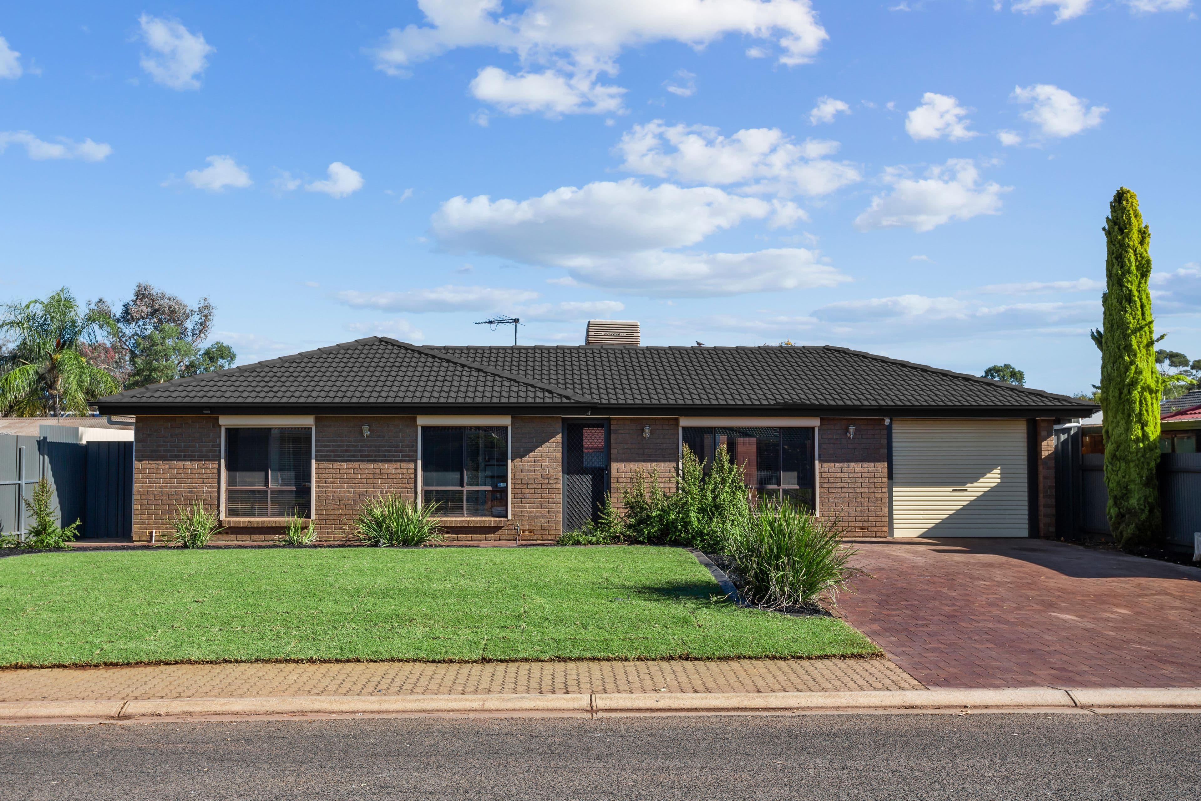 4 Commodore Parade, Andrews Farm SA 5114, Andrews Farm - Image 1