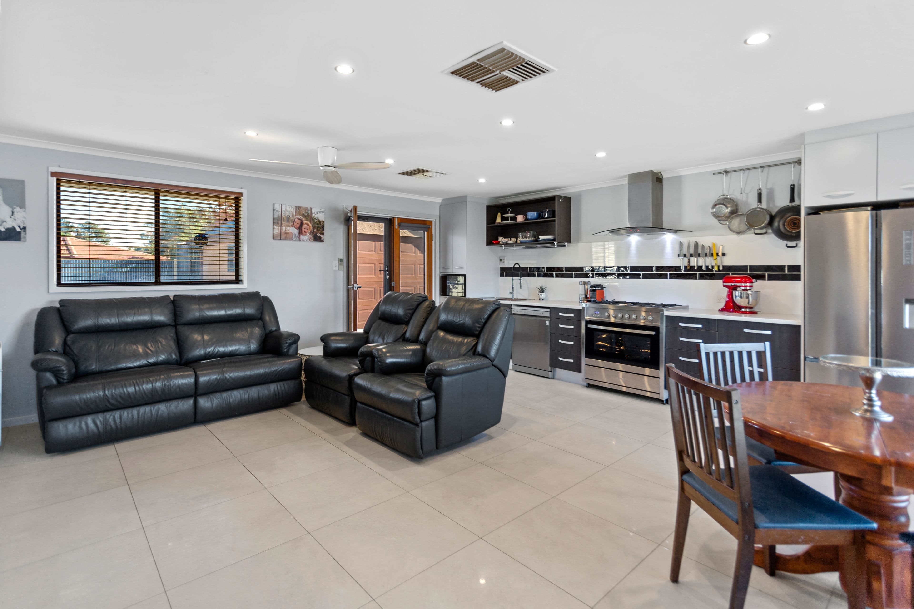 4 Commodore Parade, Andrews Farm SA 5114, Andrews Farm - Thumbnail 7