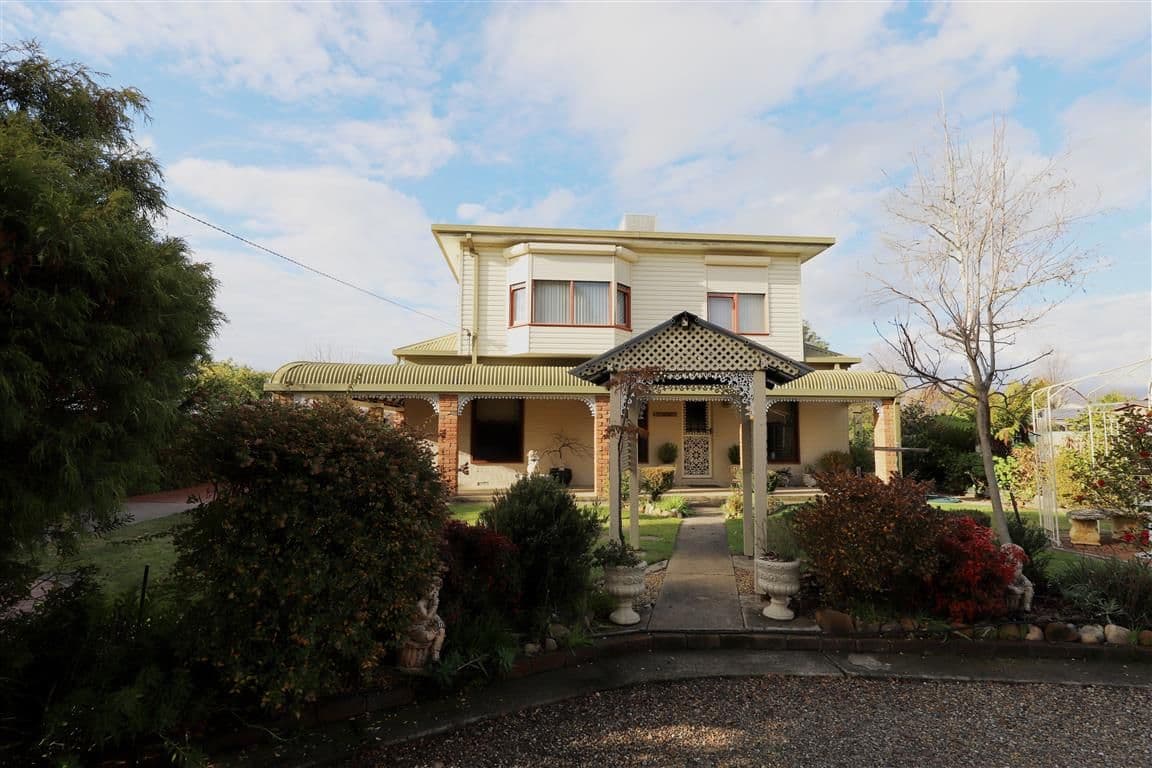 124 Capper Street, Tumut NSW 2720, Tumut - Thumbnail 2