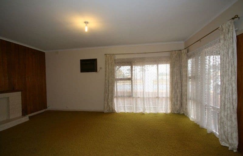 39 First Street, LOXTON SA 5333, Loxton - Thumbnail 2