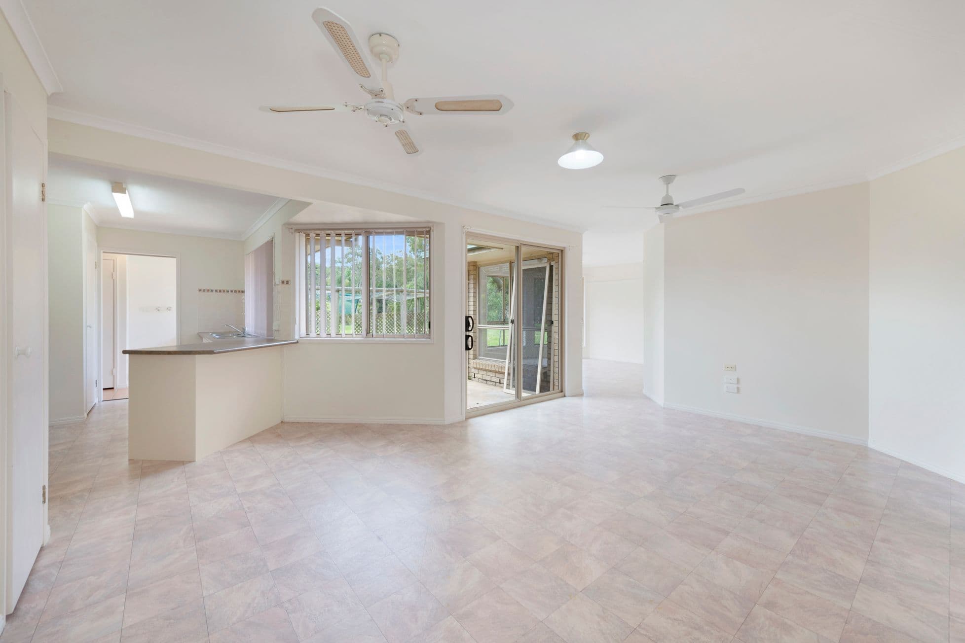 298 Sylvan Drive, Moore Park Beach QLD 4670, Moore Park Beach - Thumbnail 5