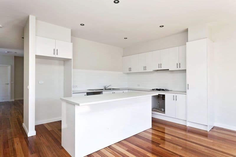 2 Carbeena Parade, HEIDELBERG WEST VIC 3081, Heidelberg West - Thumbnail 4