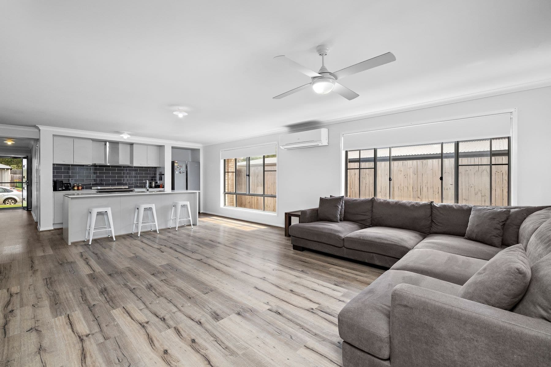 13 Valleygreen Close, Redland Bay QLD 4165, Redland Bay - Thumbnail 6