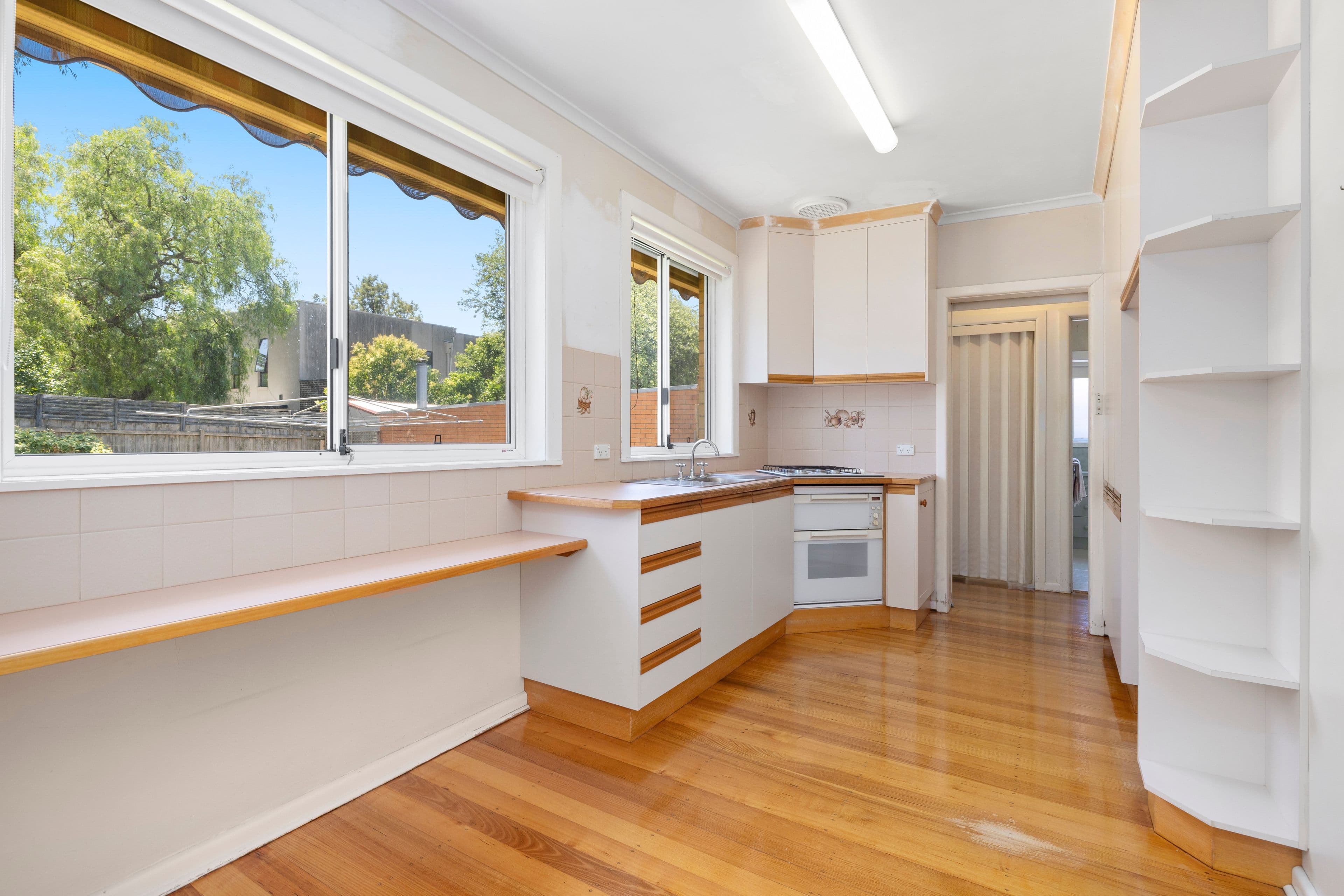 17 Jennifer Street, Cheltenham VIC 3192, Cheltenham - Thumbnail 2