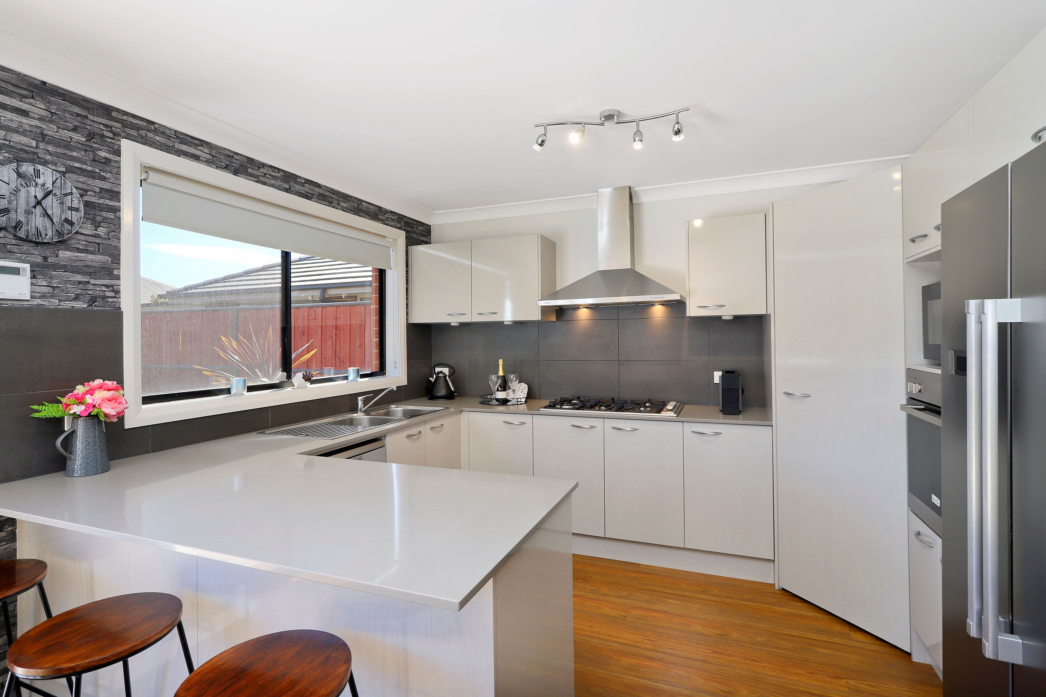 9 Oaks Street, Pitt Town - Thumbnail 2