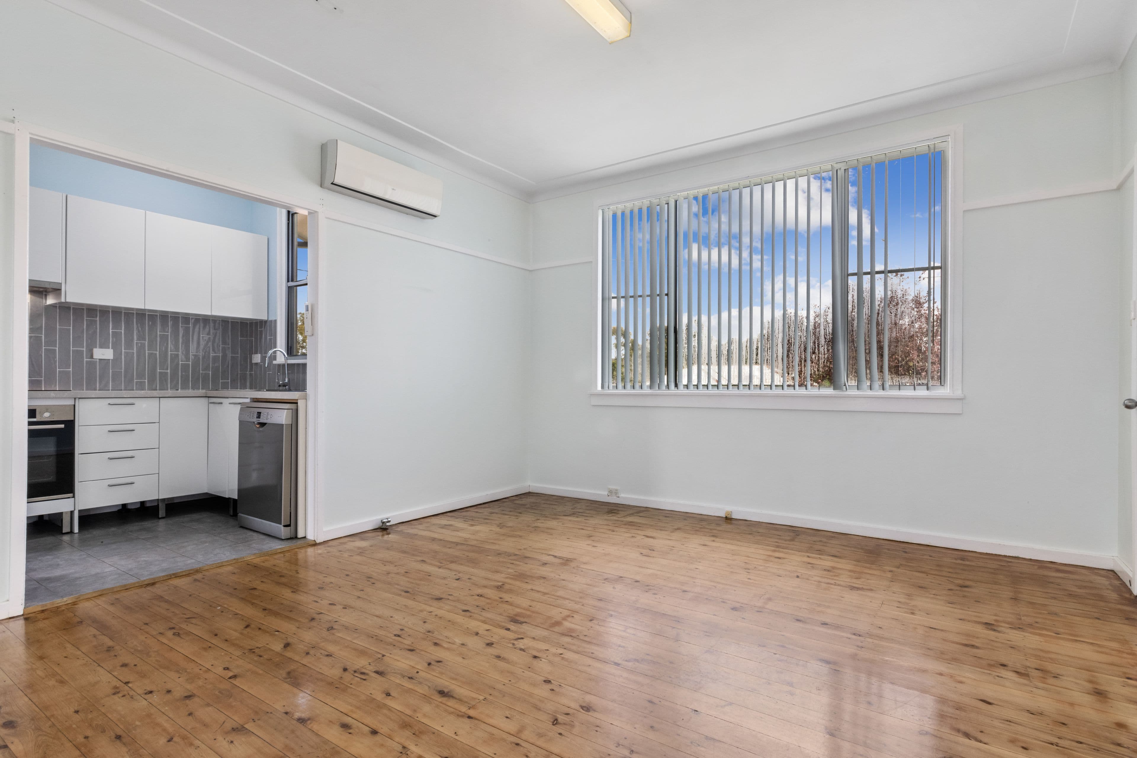 33 Lisgar Street, Goulburn NSW 2580, Goulburn - Thumbnail 5
