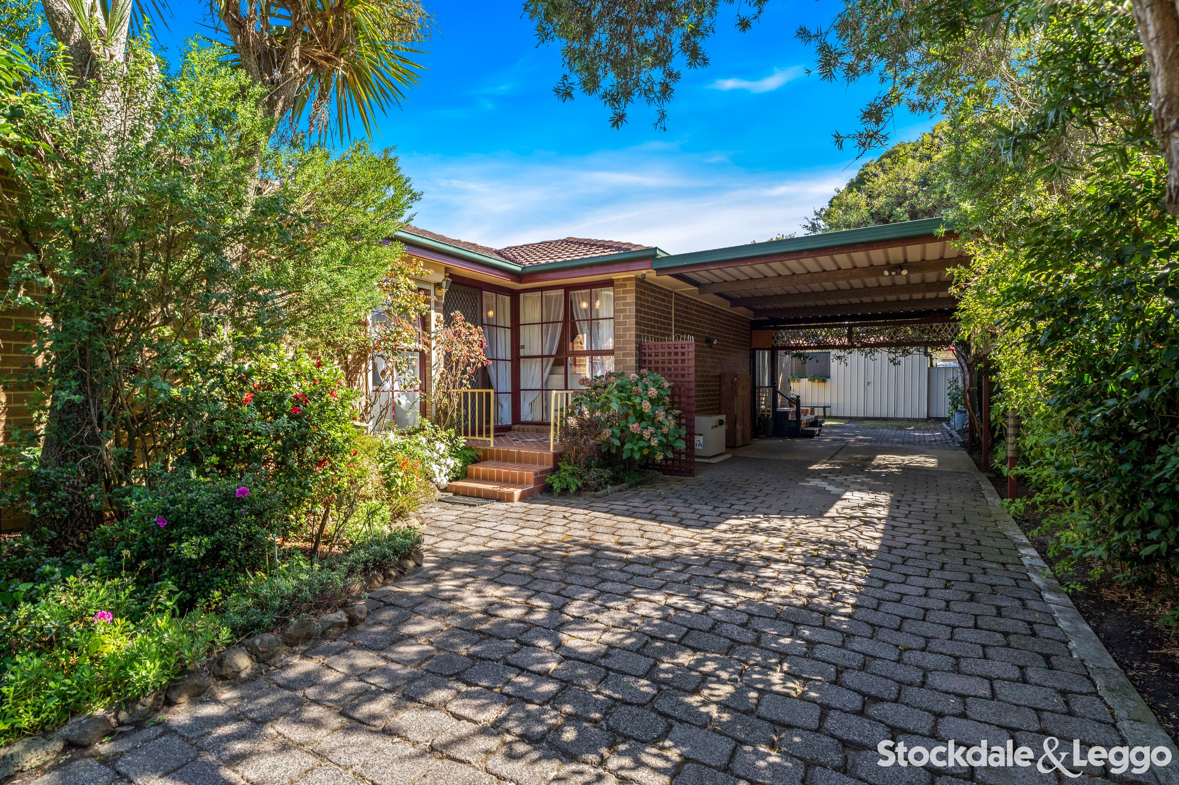 38 Northern Crescent, Craigieburn VIC, Craigieburn - Thumbnail 2