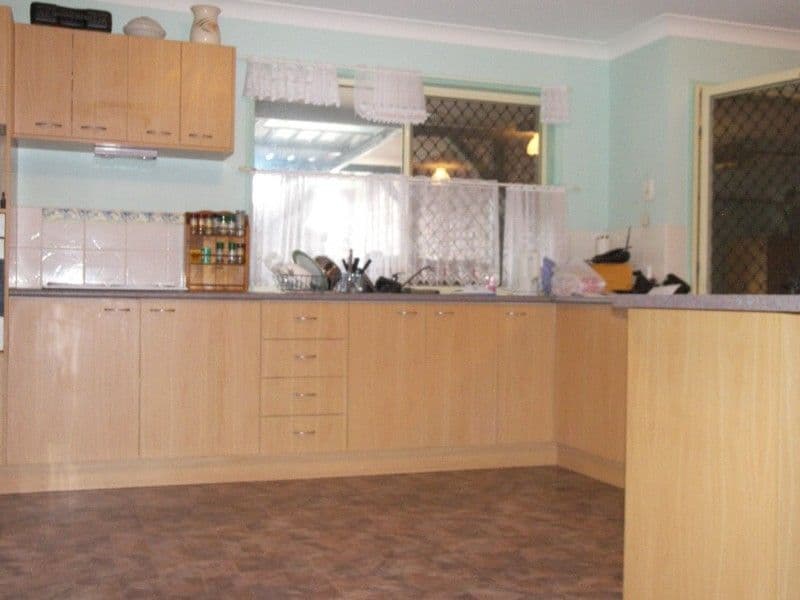 13 Sandy Creek Avenue, CAMIRA QLD 4300, Camira - Thumbnail 2
