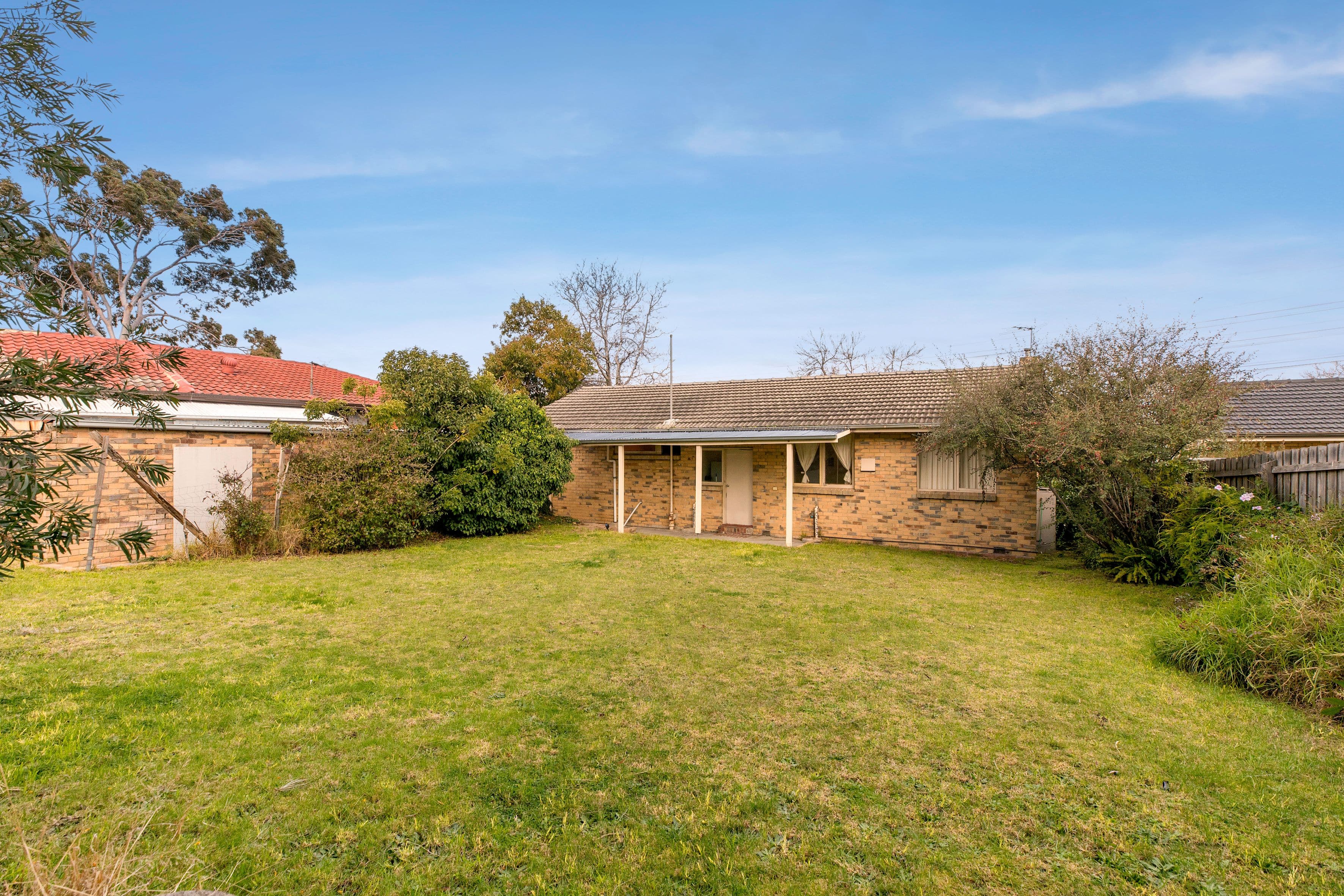 29 Damon Road, Mount Waverley VIC 3149, Mount Waverley - Thumbnail 2