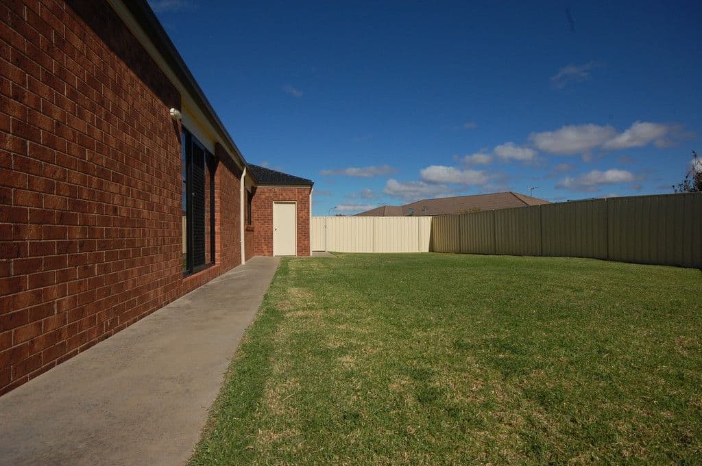 8 Alex Court, Griffith NSW 2680, Griffith - Thumbnail 7