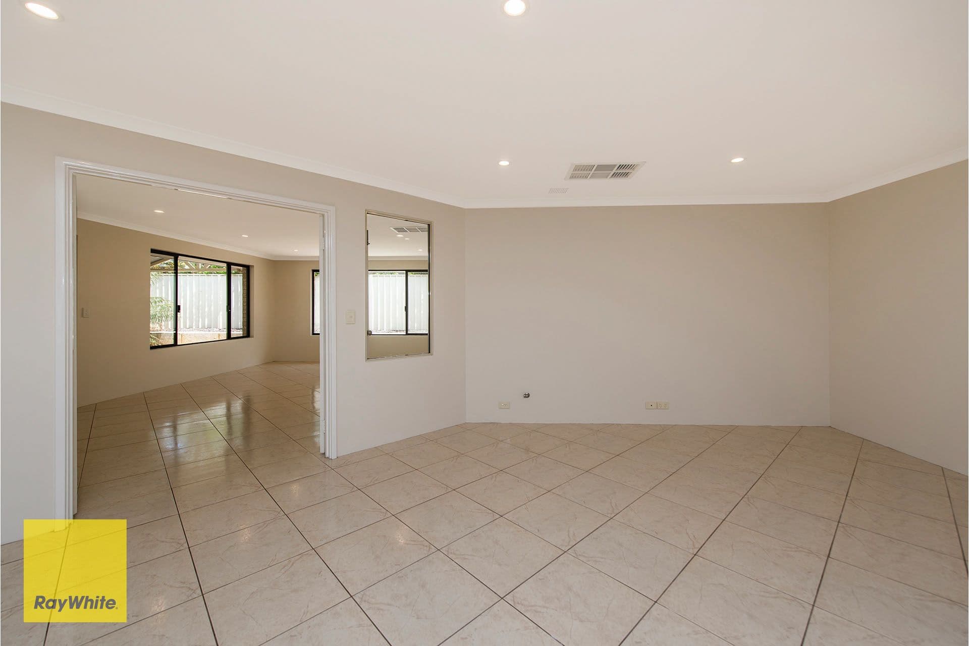 82 Lambertia Crescent, High Wycombe WA 6057, High Wycombe - Thumbnail 4