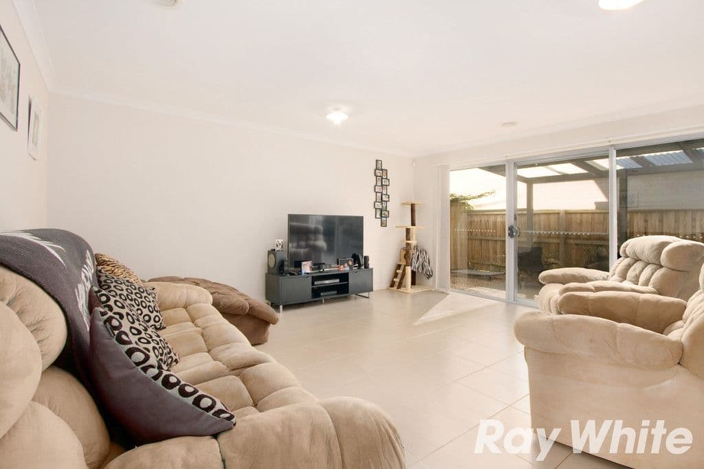 1 Guest Road, PAKENHAM VIC 3810, Pakenham - Thumbnail 3