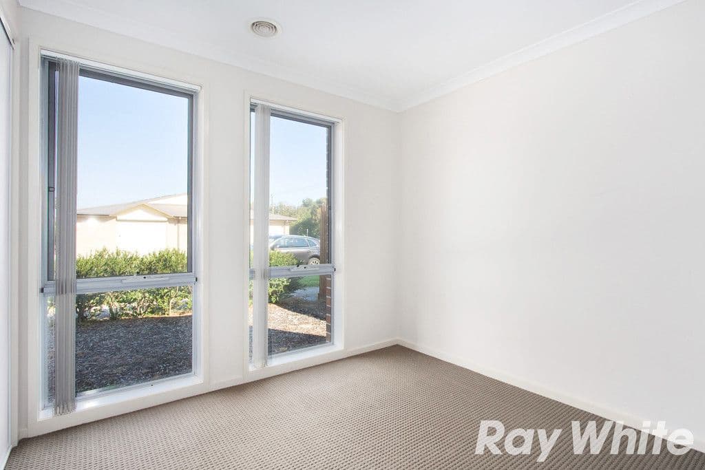 1 Guest Road, PAKENHAM VIC 3810, Pakenham - Thumbnail 4