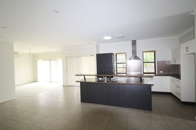 26 Bellerive Avenue, PEREGIAN SPRINGS QLD 4573, Peregian Springs - Thumbnail 2