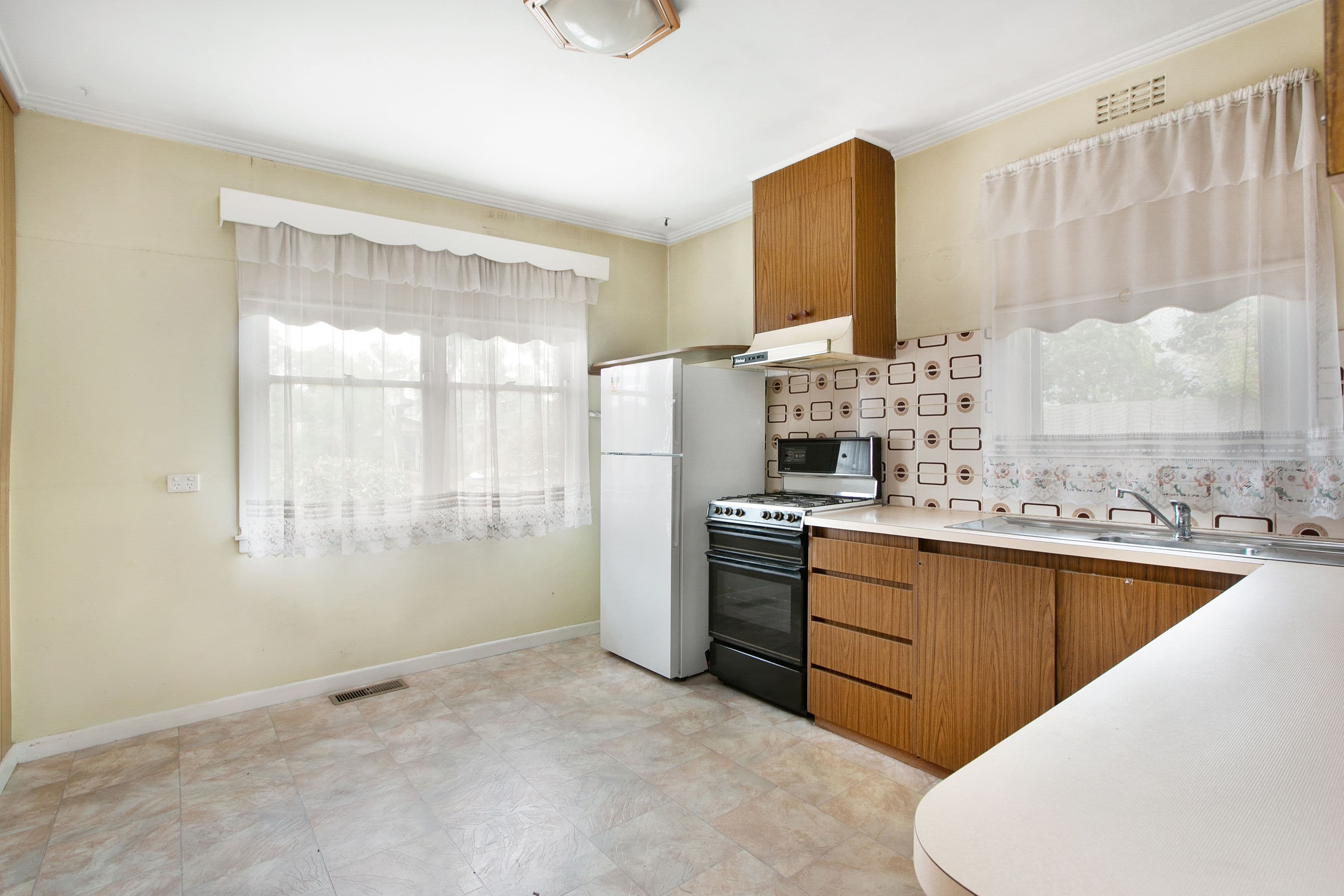 24 Timor Parade, Heidelberg West VIC 3081, Heidelberg West - Thumbnail 6