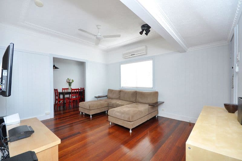 388 Bennetts Road, NORMAN PARK QLD 4170, Norman Park - Thumbnail 2