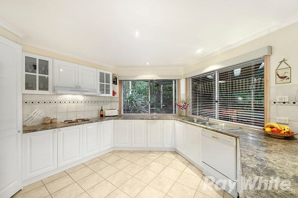 4 Blanton Drive, Mulgrave VIC 3170, Mulgrave - Thumbnail 2
