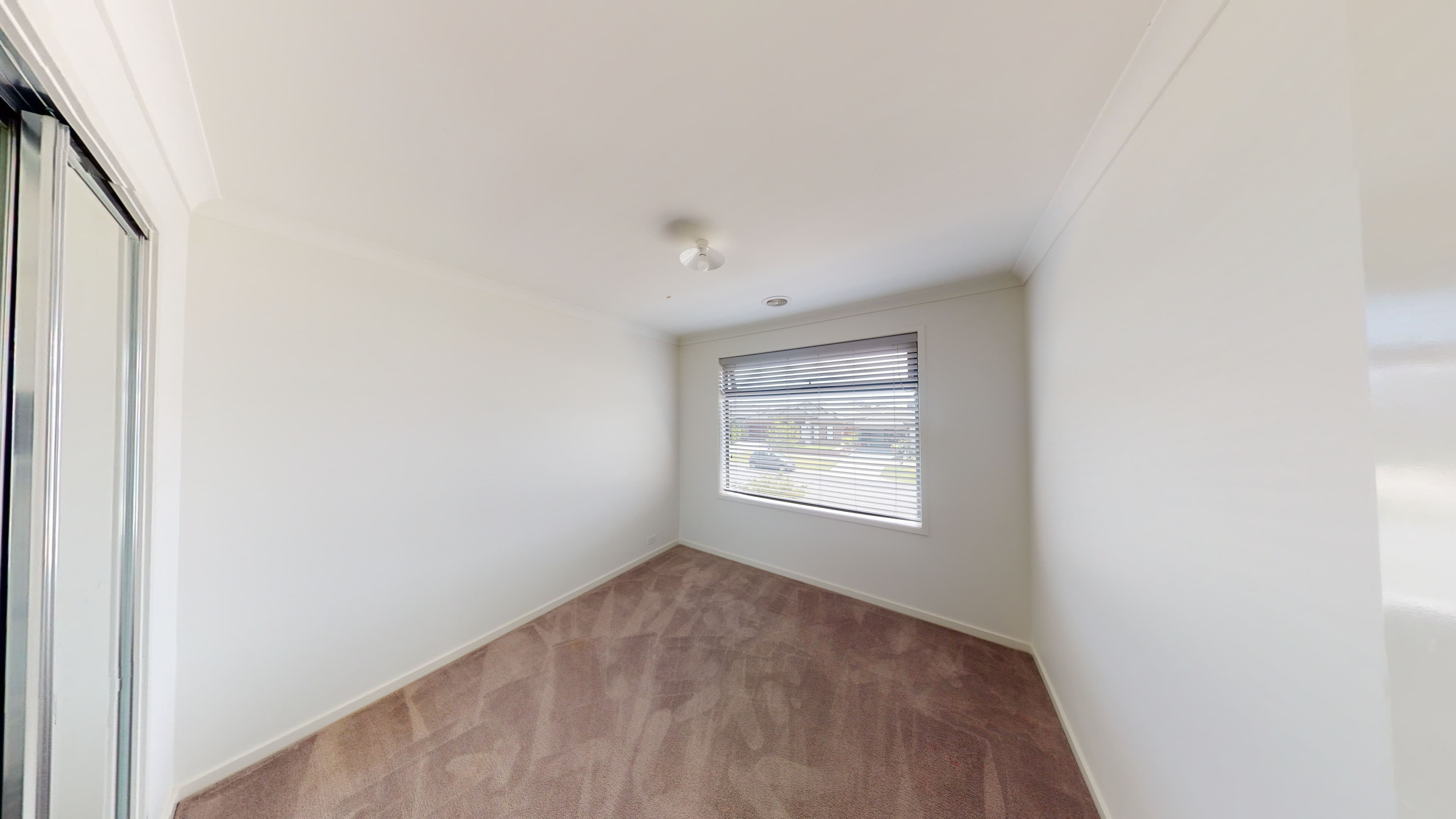 2 Carisbrooke Way, Clyde North VIC 3978, Clyde North - Thumbnail 7