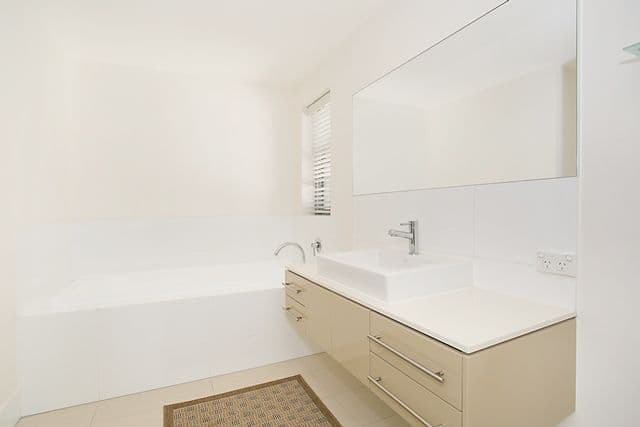 1 Toombul Avenue, MIAMI QLD 4220, Miami - Thumbnail 6